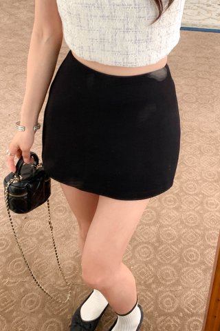 CHINO -5KG SKIRT IN BLACK