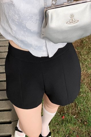 LITTLE M SHORTS IN BLACK