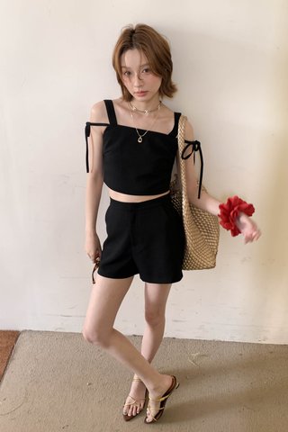 LOULA RIBBON TOP IN BLACK