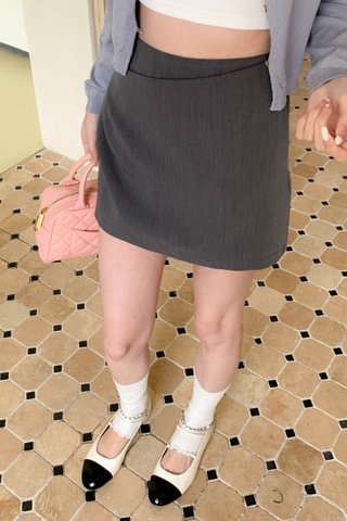1.0 RUCHED SIDE SKORT IN GREY