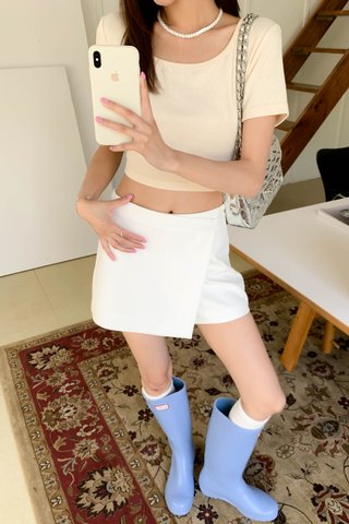 CLASSIC -5KG ASYMMETRICAL SKORT IN WHITE
