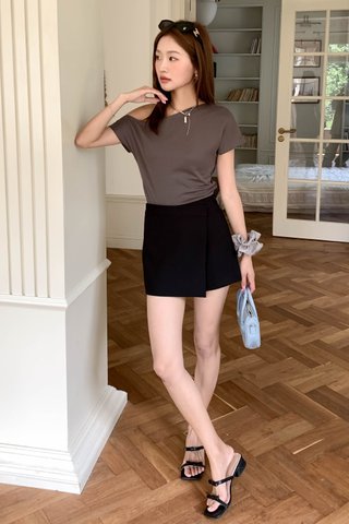 CLASSIC -5KG ASYMMETRICAL SKORT IN BLACK