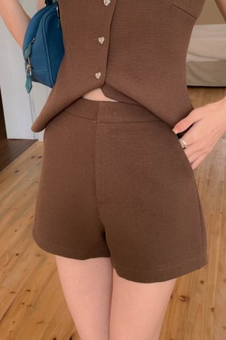 LOVE IN THE AIR TWEED SHORT IN BROWN