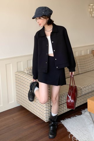MAYO TWEED OVERSIZED JACKET IN BLACK