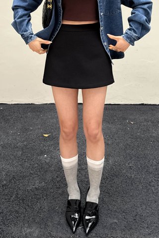 1.0 CLASSIC -5KG SKORT IN BLACK