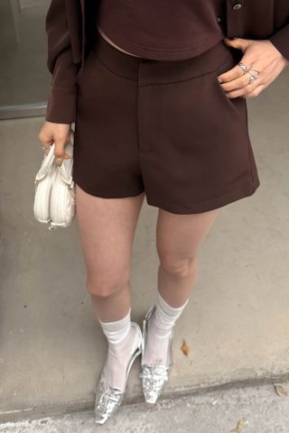 (BACKORDER 2-L) HEIROOM CLASSIC SHORT IN BROWN