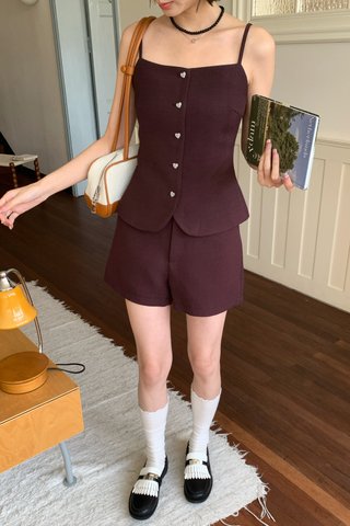 (BACKORDER XS-L) LOVE IN THE AIR TWEED SHORT IN WINE