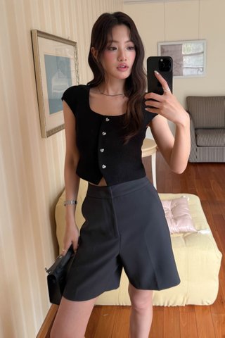 YU TWEED TOP IN BLACK