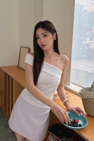 (BACKORDER L) HER CLASSIC OFF SHOULDER TOP IN GREY