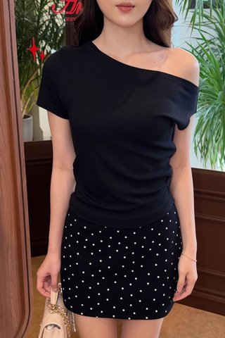 SO AIR STUDIO RUCHED TOP IN BLACK